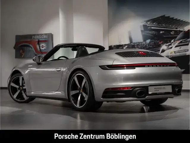 Porsche 992