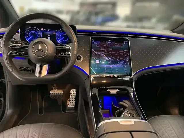 Mercedes-Benz EQE 300