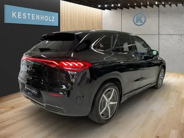 Mercedes-Benz EQE 300