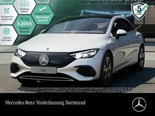 Mercedes-Benz EQE 300