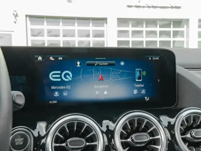 Mercedes-Benz EQA 300