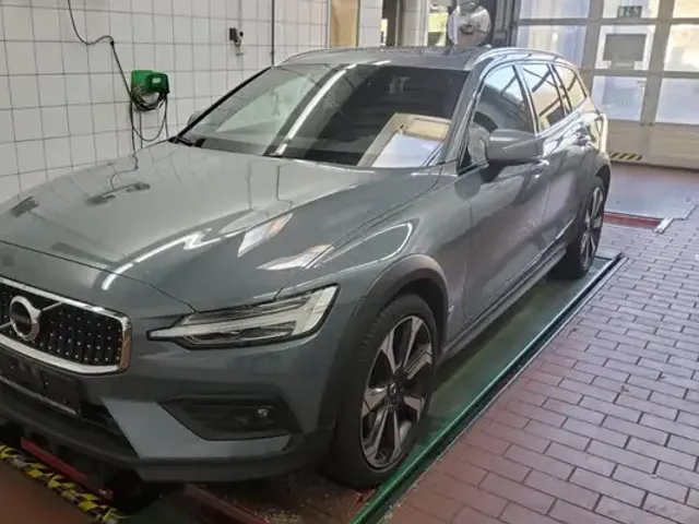 Volvo V60 Cross Country