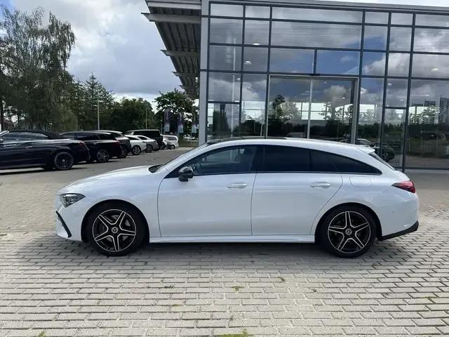 Mercedes-Benz CLA 200