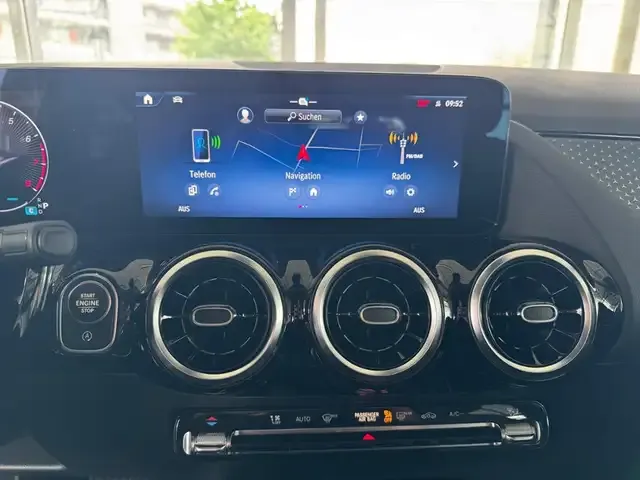 Mercedes-Benz B 200