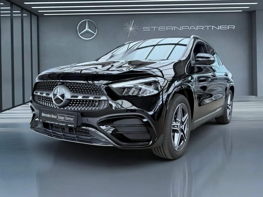 Mercedes-Benz GLA 200