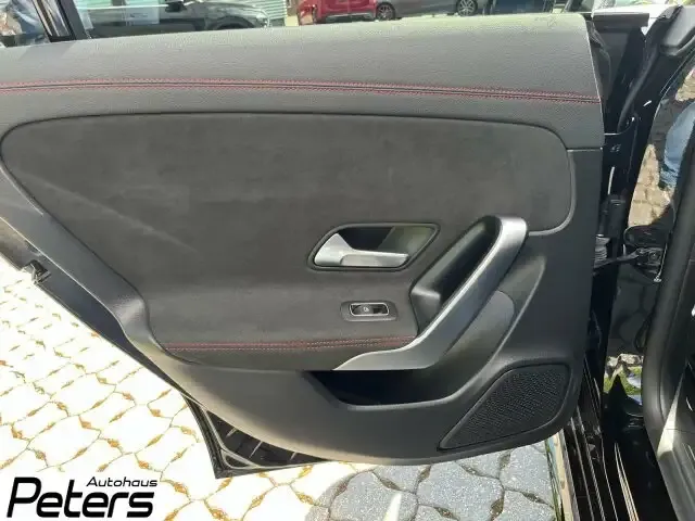 Mercedes-Benz CLA 220