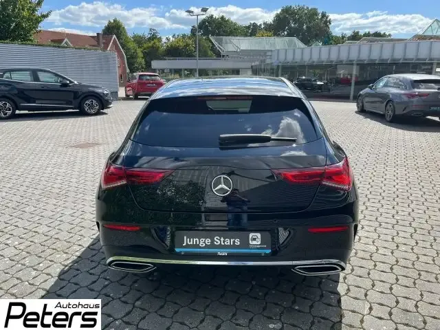 Mercedes-Benz CLA 220