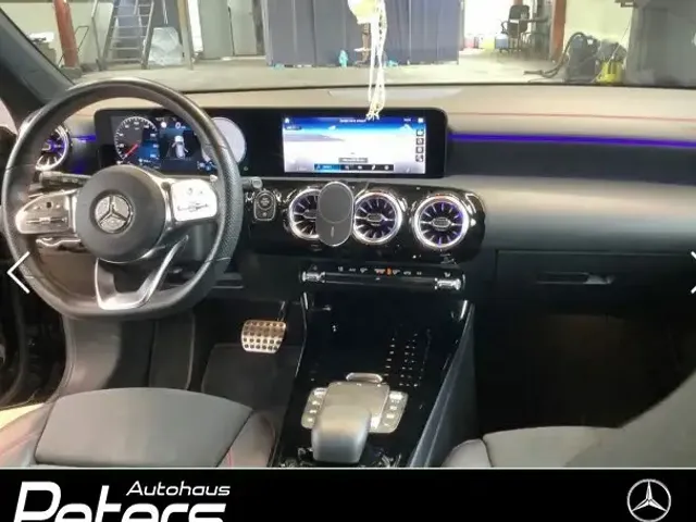 Mercedes-Benz CLA 220