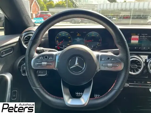 Mercedes-Benz CLA 220