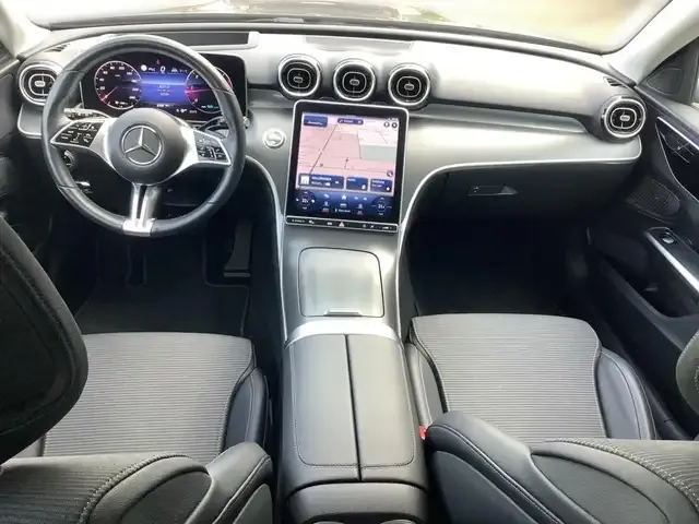 Mercedes-Benz C 220