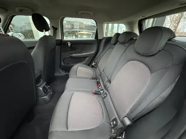 MINI One D Countryman