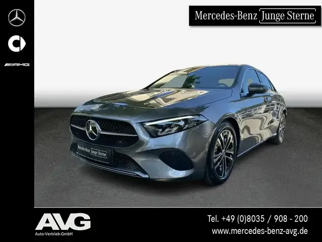 Mercedes-Benz A 220