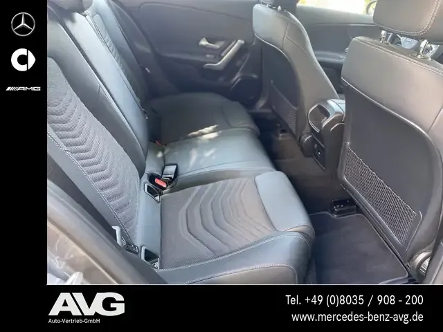 Mercedes-Benz A 220