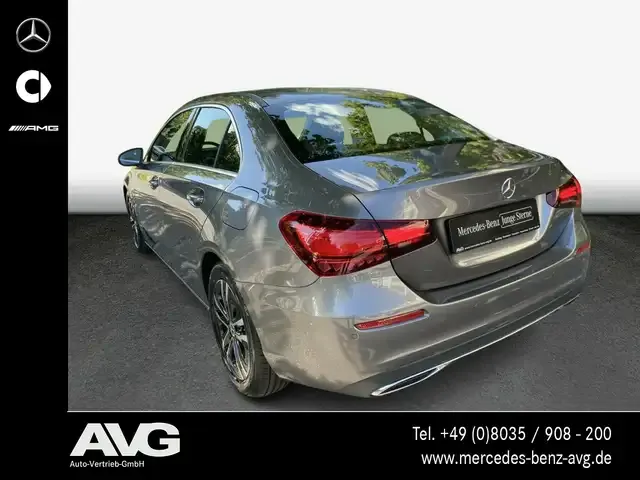 Mercedes-Benz A 220