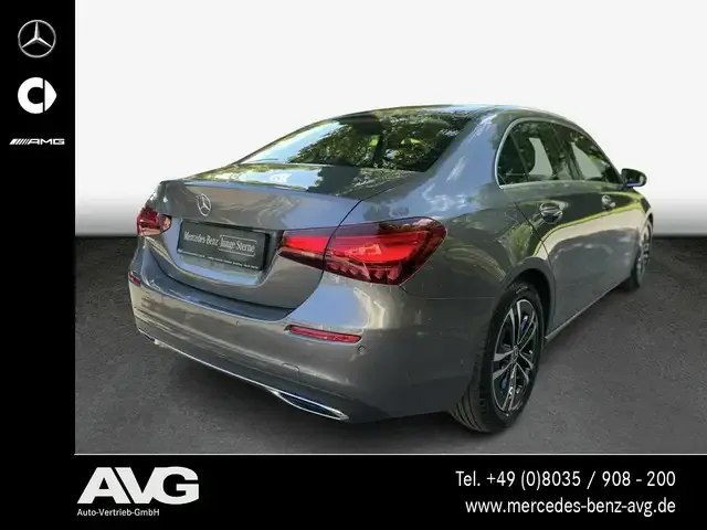 Mercedes-Benz A 220