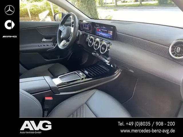 Mercedes-Benz A 220