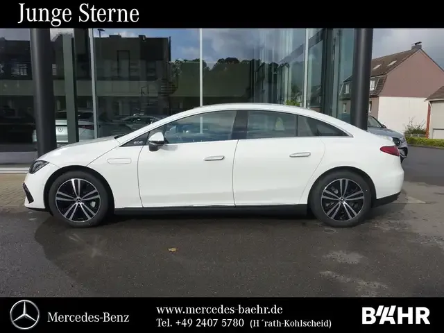 Mercedes-Benz EQE 300
