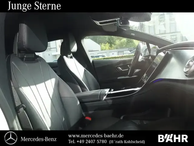 Mercedes-Benz EQE 300