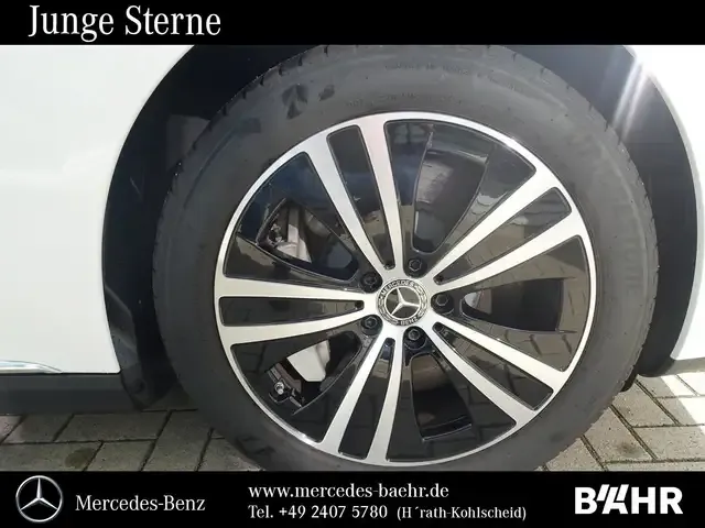 Mercedes-Benz EQE 300