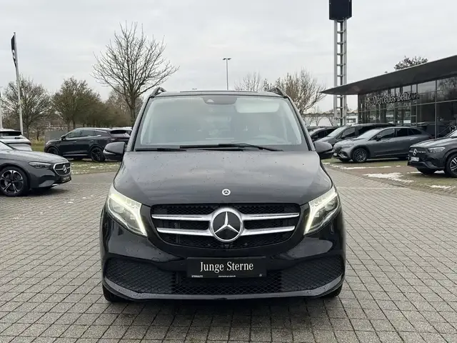 Mercedes-Benz V 250