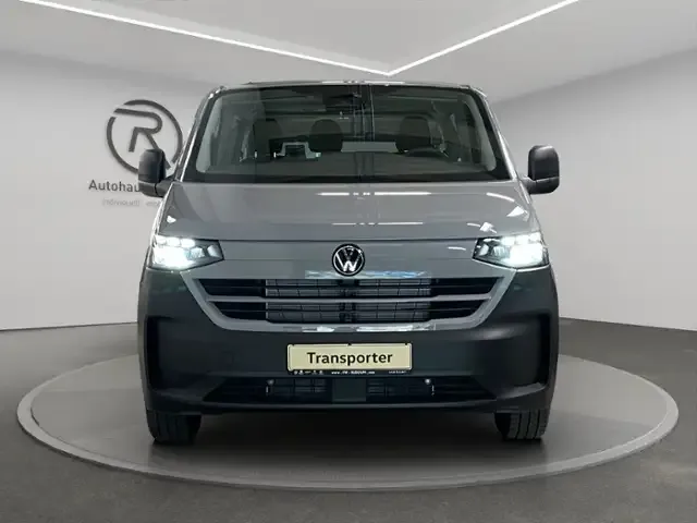 Volkswagen T7 Kombi