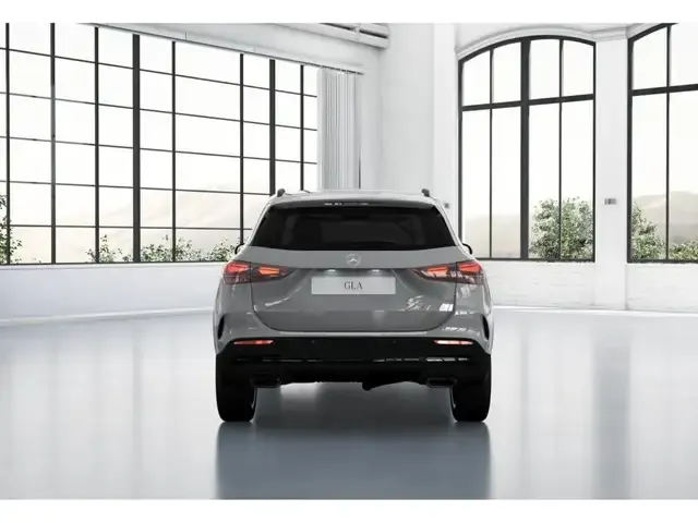 Mercedes-Benz GLA 200