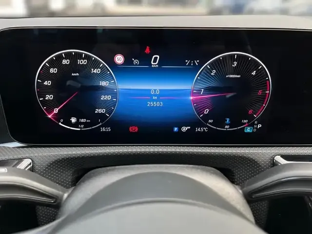 Mercedes-Benz CLA 200