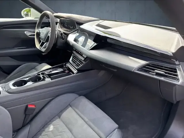 Audi e-tron GT