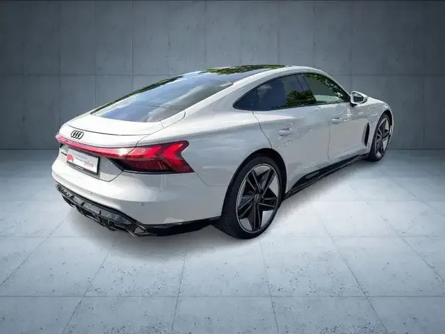 Audi e-tron GT