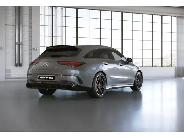 Mercedes-Benz CLA 35 AMG