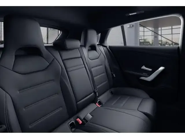 Mercedes-Benz CLA 35 AMG