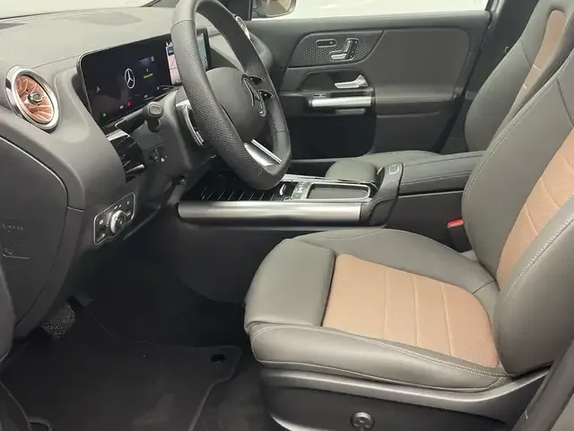 Mercedes-Benz EQA 300