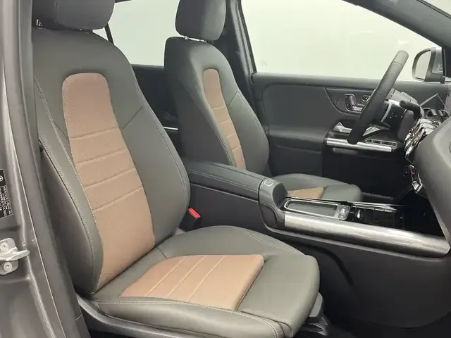 Mercedes-Benz EQA 300