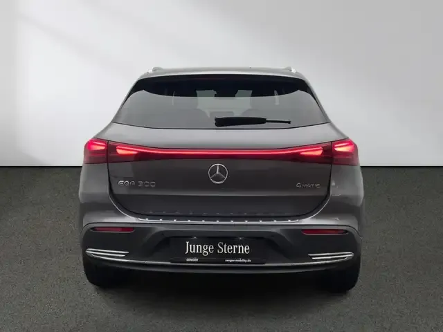 Mercedes-Benz EQA 300