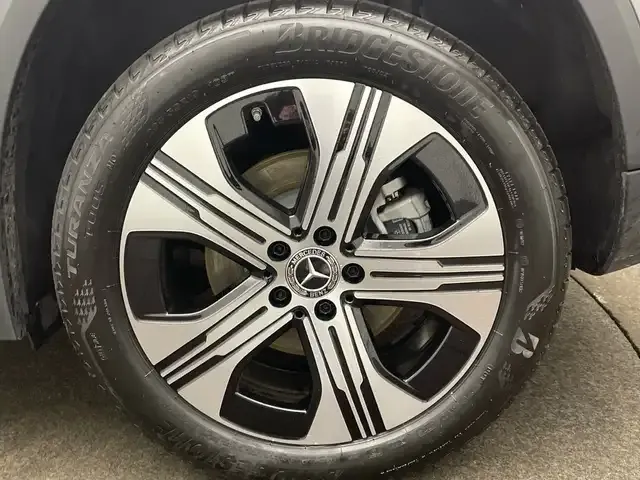 Mercedes-Benz EQA 300