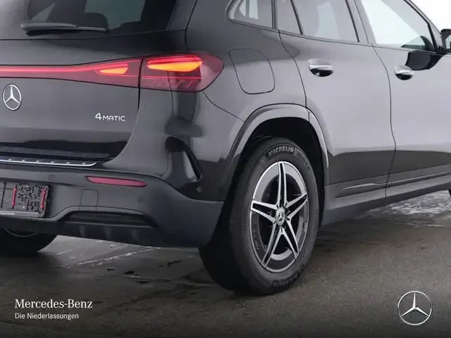 Mercedes-Benz EQA 300