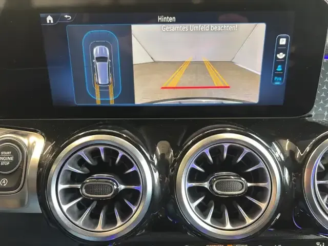 Mercedes-Benz GLB 200