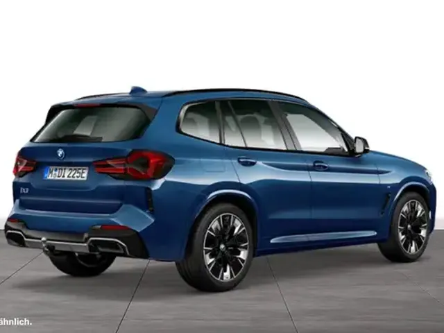 BMW iX3