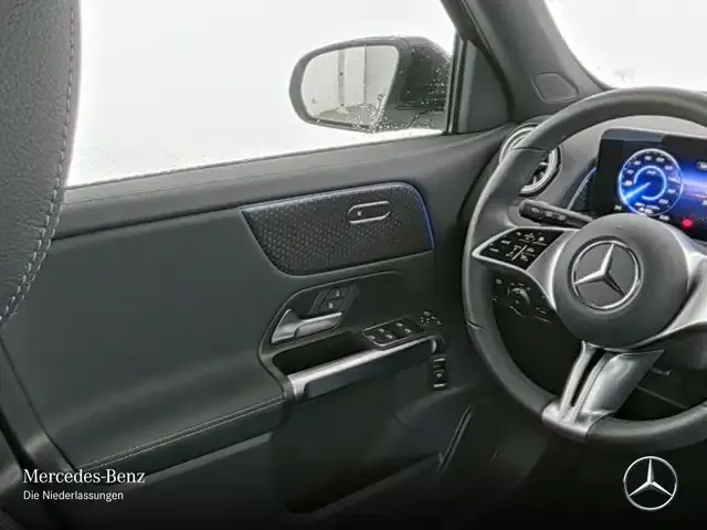 Mercedes-Benz EQB 250