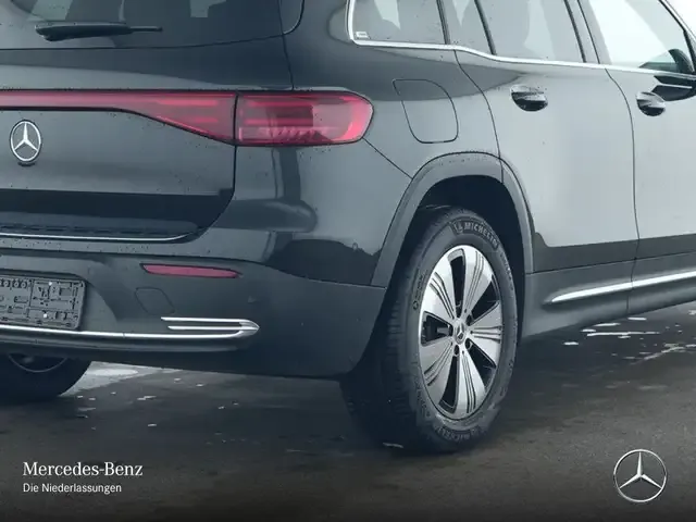 Mercedes-Benz EQB 250