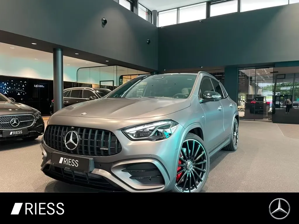 Mercedes-Benz GLA 45 AMG
