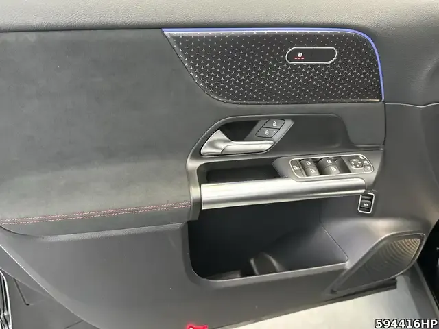 Mercedes-Benz GLA 220