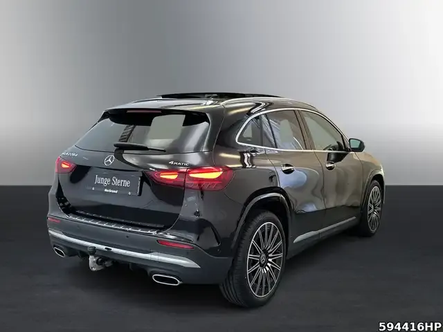 Mercedes-Benz GLA 220
