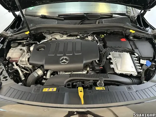 Mercedes-Benz GLA 220