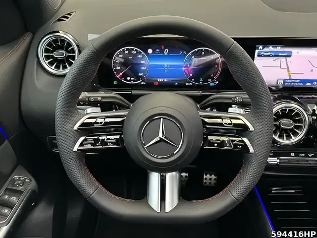 Mercedes-Benz GLA 220