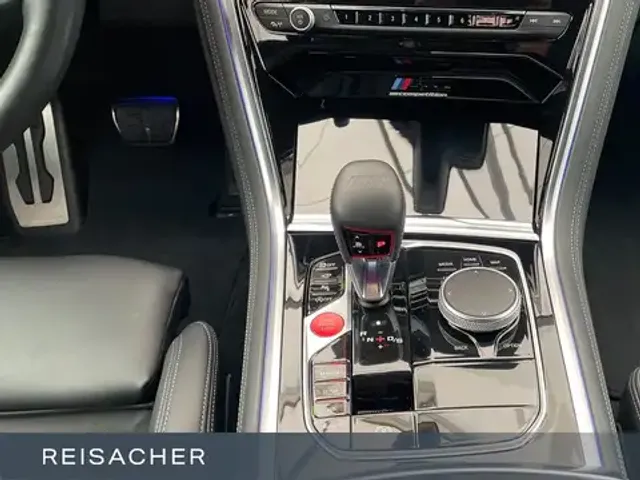 BMW M8