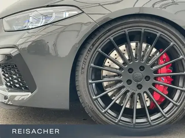 BMW M8