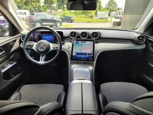 Mercedes-Benz C 220