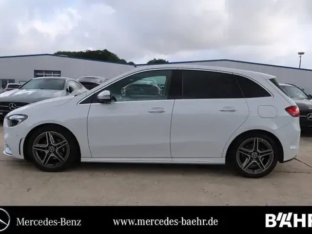 Mercedes-Benz B 200