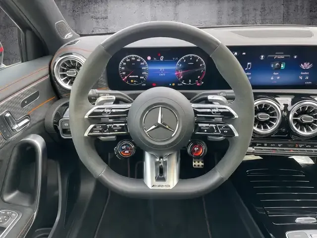 Mercedes-Benz A 45 AMG